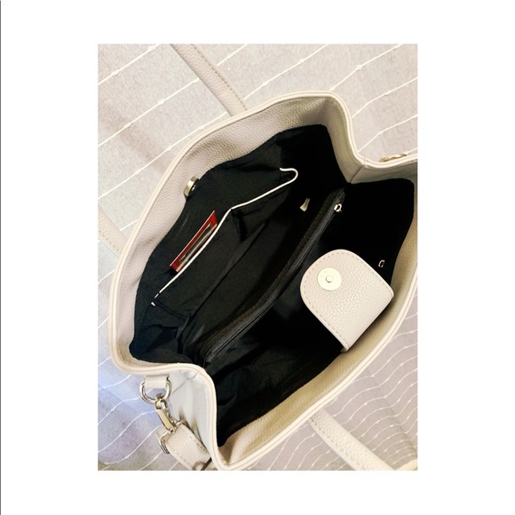 ⭐️Jessica Moore Grey Purse - Picture 5 of 7